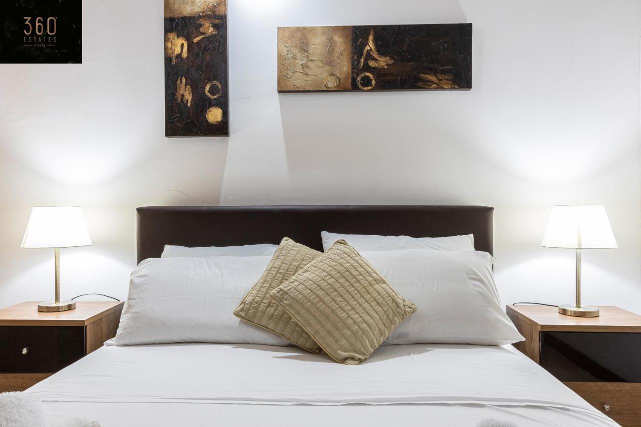 Seafront - Top Location, Top Floor With Wifi & Ac By 360 Estates 瓦莱塔 外观 照片