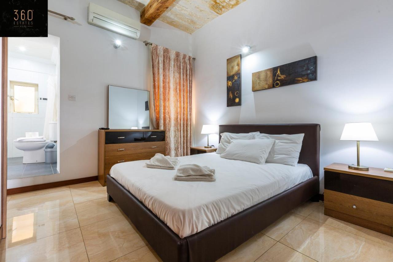 Seafront - Top Location, Top Floor With Wifi & Ac By 360 Estates 瓦莱塔 外观 照片