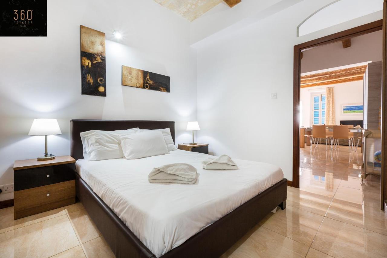 Seafront - Top Location, Top Floor With Wifi & Ac By 360 Estates 瓦莱塔 外观 照片